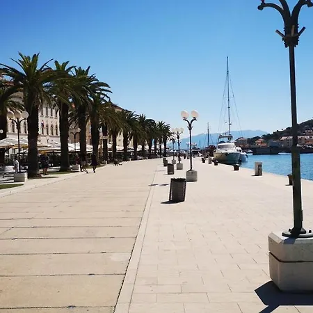 Okrug Gornji - With Sea View *