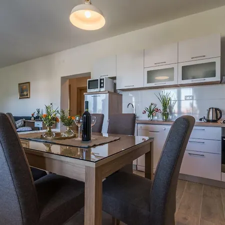 Appartement Okrug Gornji - With Sea View *