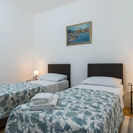 Okrug Gornji - With Sea View * Τρογκίρ