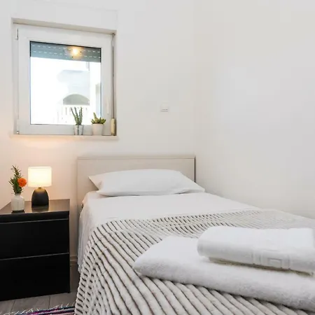 Apartment Okrug Gornji - With Sea View Trogir
