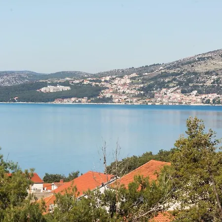 Apartment Okrug Gornji - With Sea View *