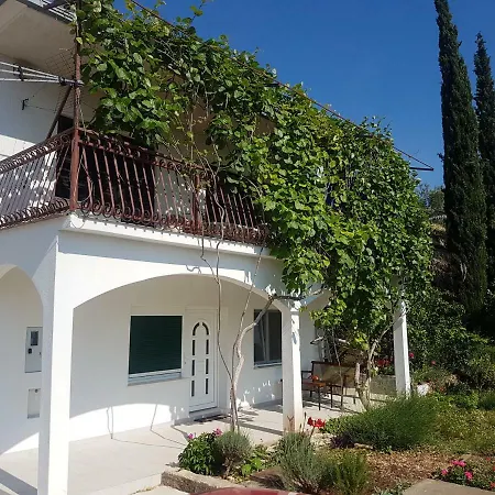 Apartment Okrug Gornji - With Sea View Trogir